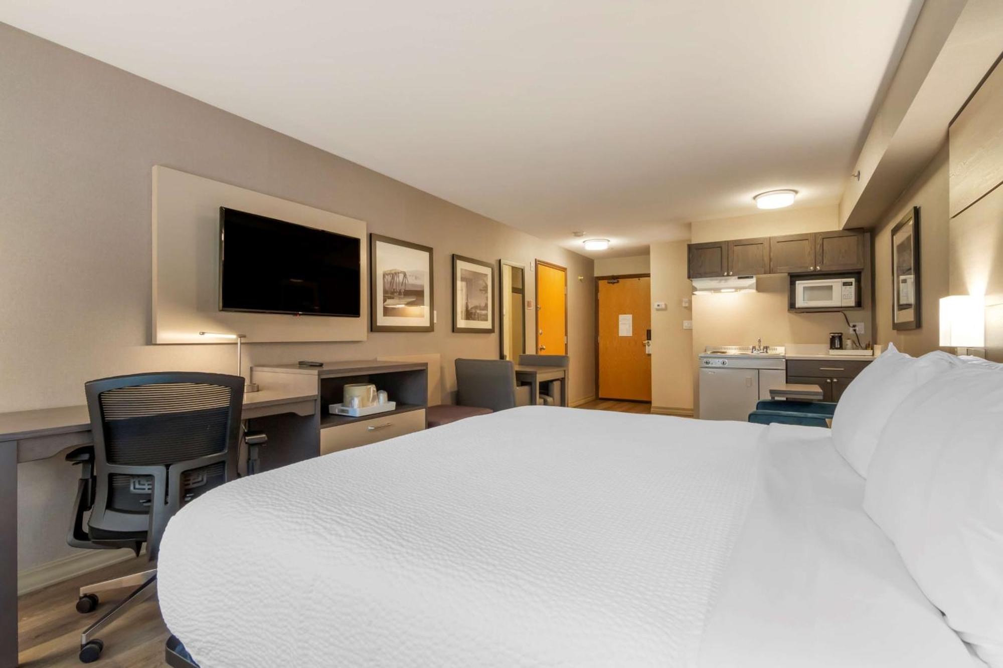 Western Premier Aberdeen Kamloops
